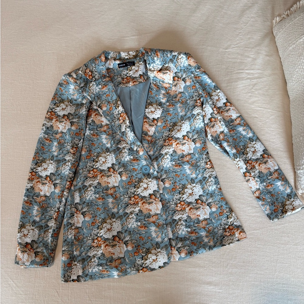Floral Blazer with shoulder pads bohemian whimsical size XS lightweight